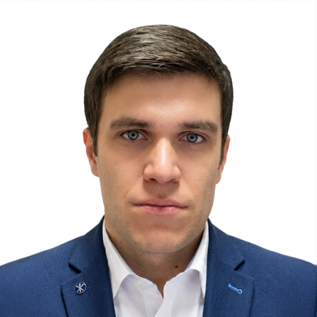 Евгений Манаков